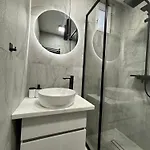 Belvarosi Lux 2 *