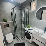 Belvarosi Lux 2 *