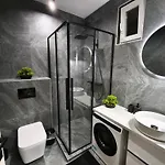Belvarosi Lux 2 *