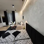 Апартаменты Belvarosi Lux 2