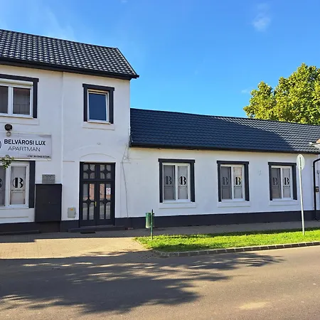 アパート Belvarosi Lux 2 *