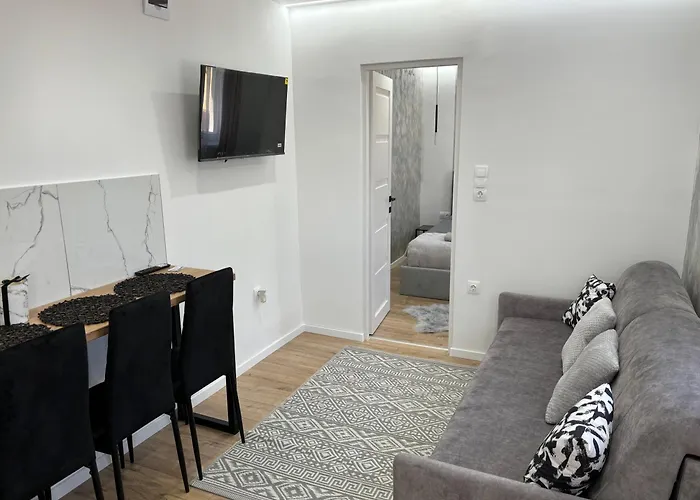 Apartament Belvarosi Lux 2 *