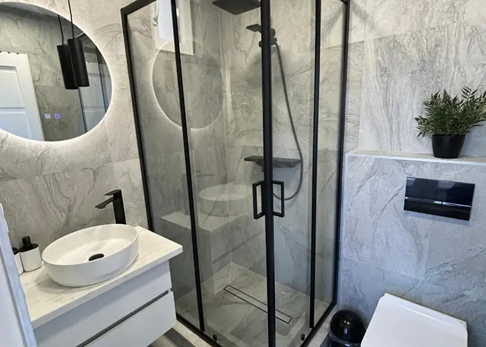 Belvarosi Lux 2 * Vasarosnameny