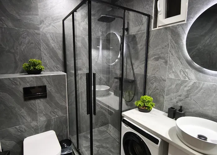 Belvarosi Lux 2 *